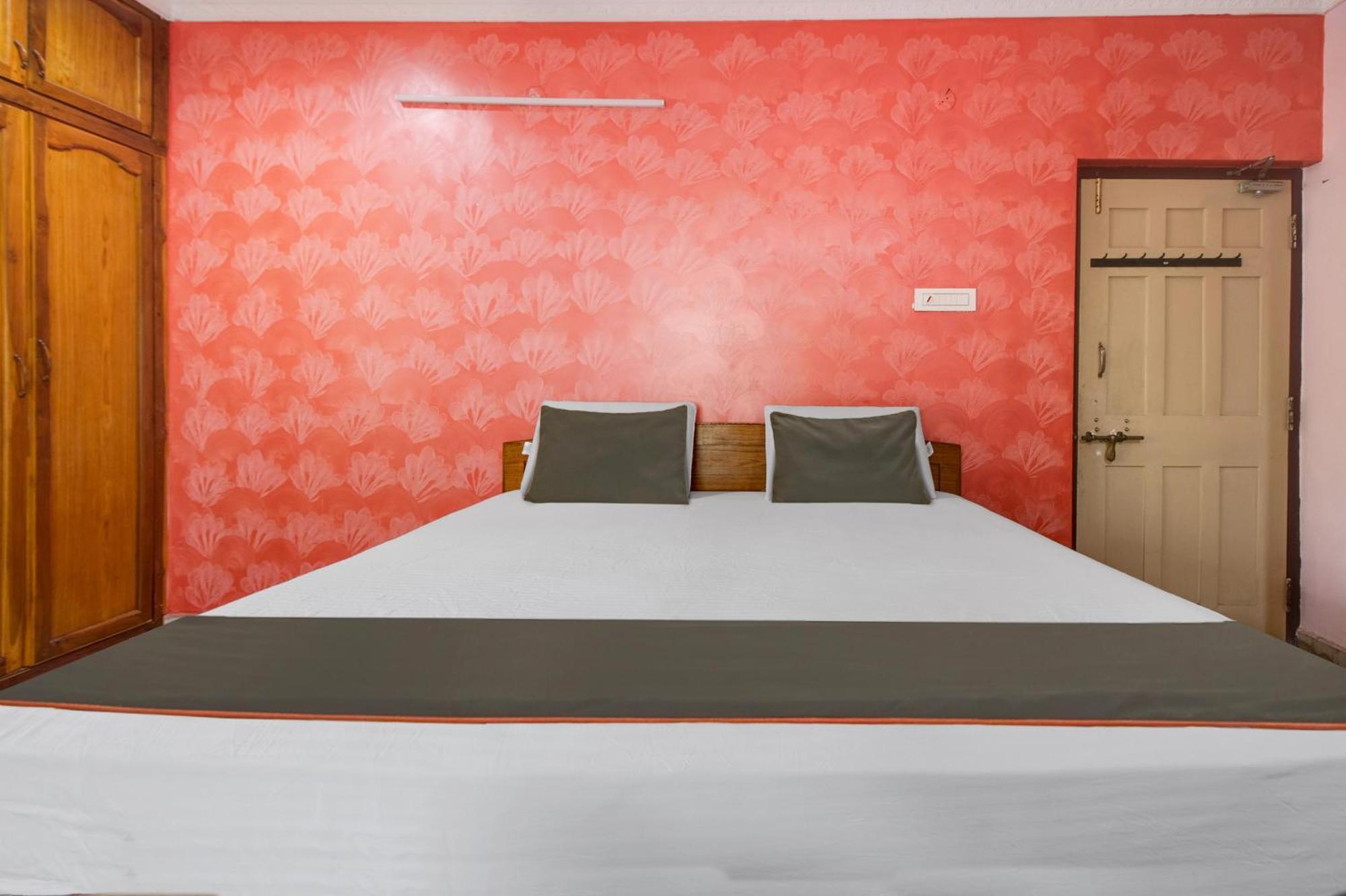 Collection O Palm Exotica Hotel Визакхапатнам Екстериор снимка