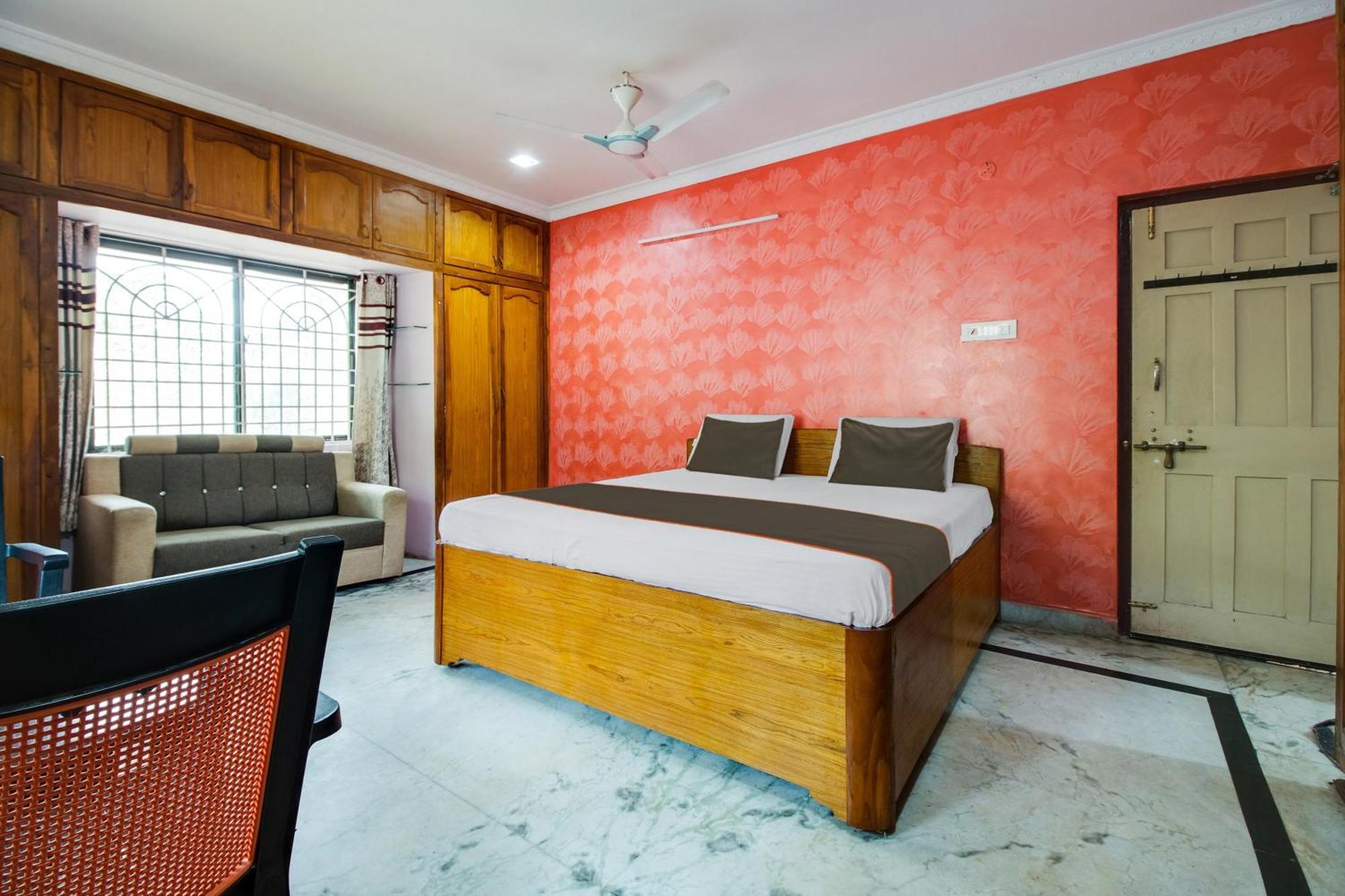 Collection O Palm Exotica Hotel Визакхапатнам Екстериор снимка