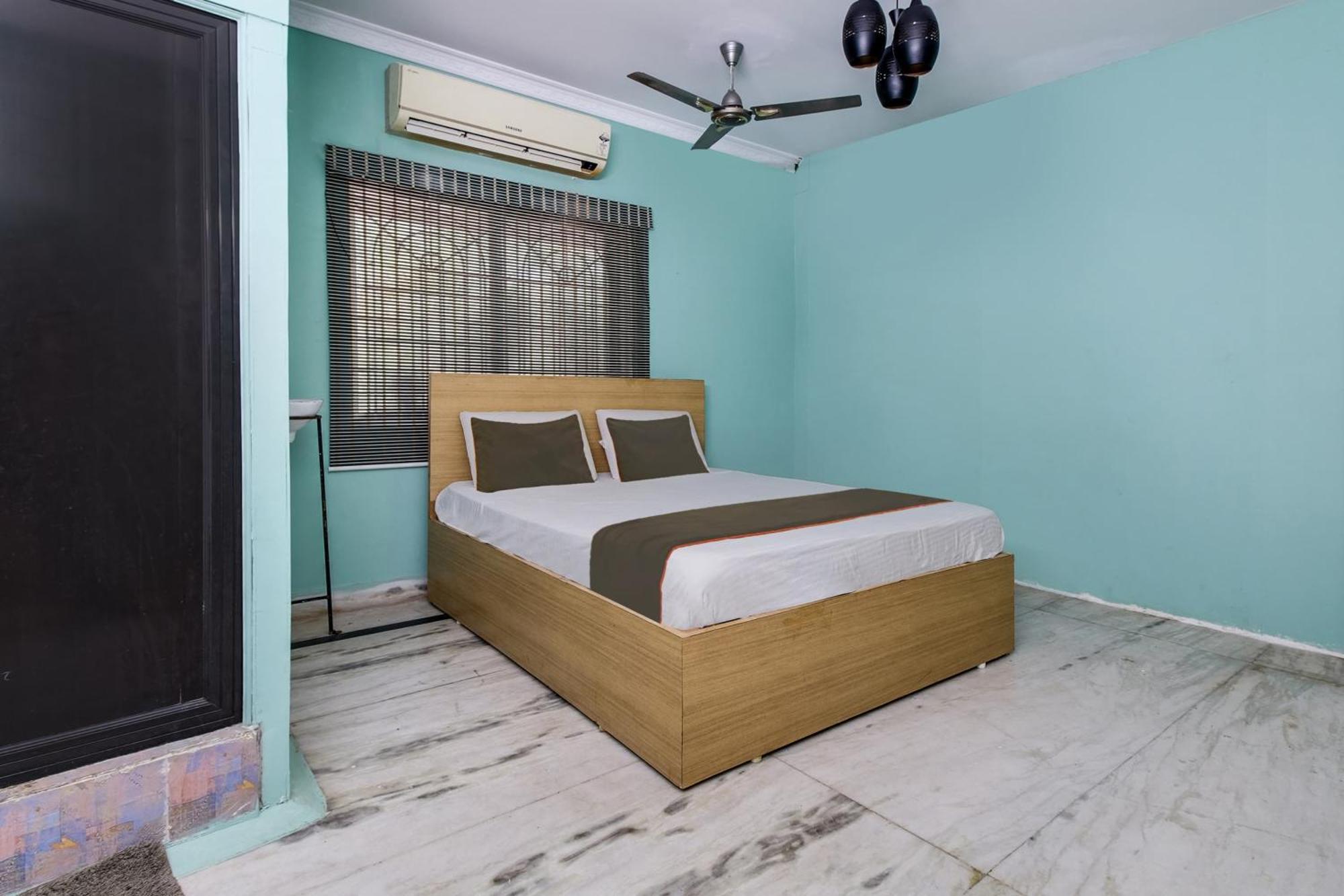 Collection O Palm Exotica Hotel Визакхапатнам Екстериор снимка